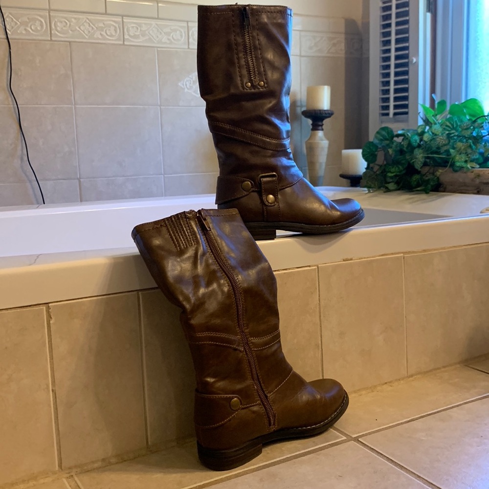 Little Girl’s cupcake Boots